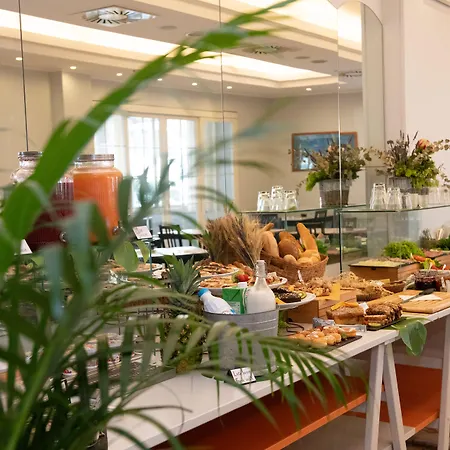 Ξενοδοχείο Mirabella 2*