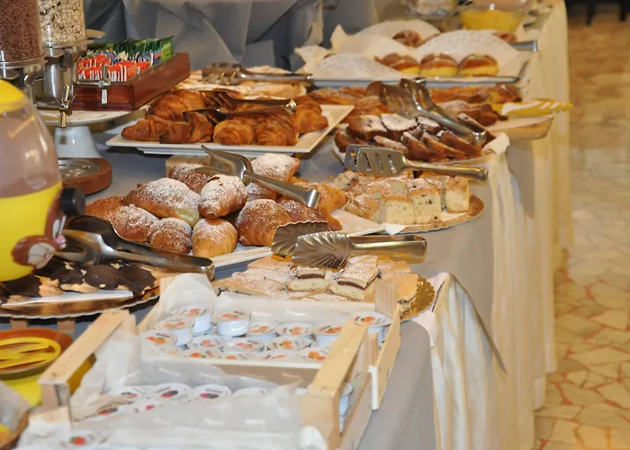 Отель Mirabella