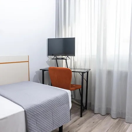 Mirabella Hotel 2*