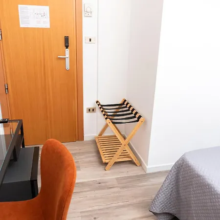 Mirabella Hotel 2*